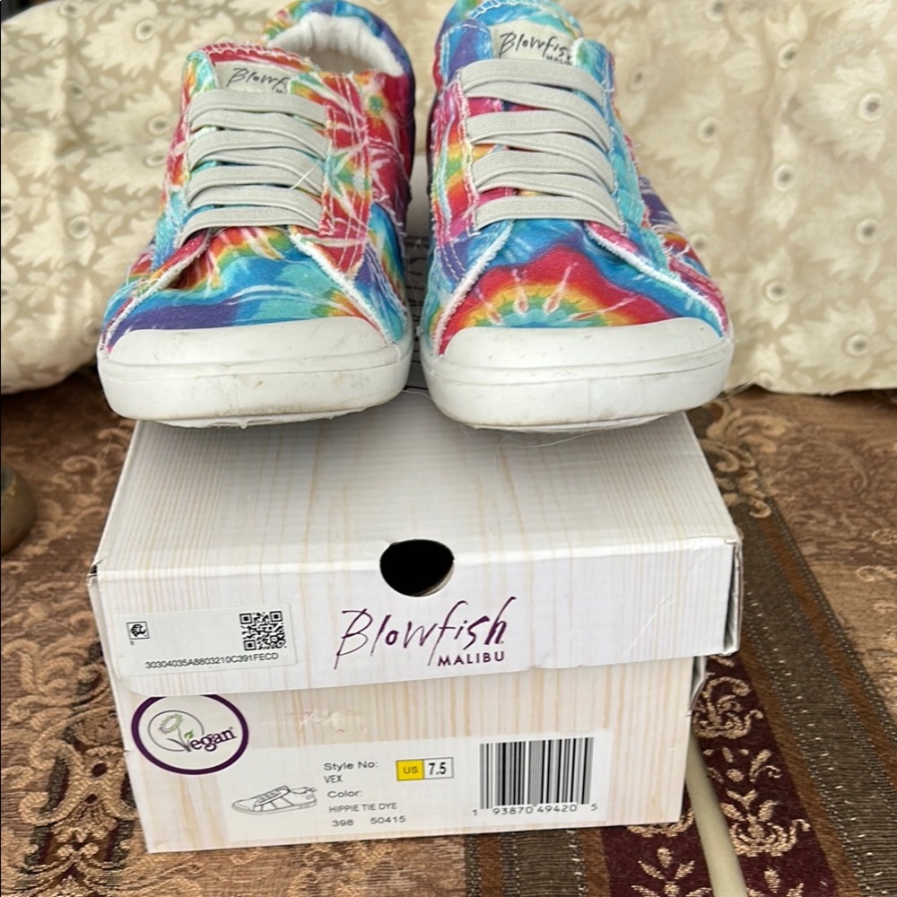 Blowfish women’s Colorful Tie-Dye Sneakers